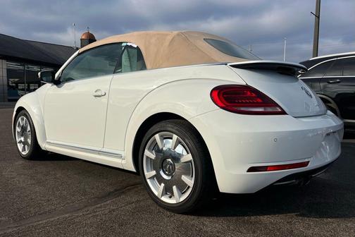 2018 Volkswagen Beetle 2.0T SE