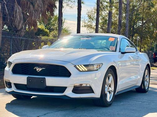 2017 Ford Mustang V6