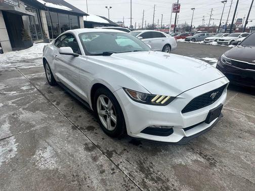 2017 Ford Mustang V6