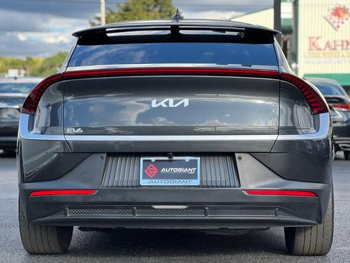 2022 Kia EV6 Light