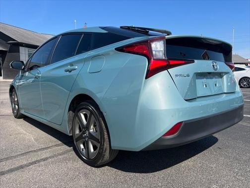 2021 Toyota Prius LE