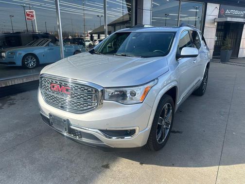 2019 GMC Acadia Denali