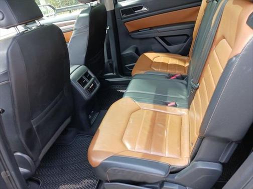 2018 Volkswagen Atlas 3.6L SEL Premium