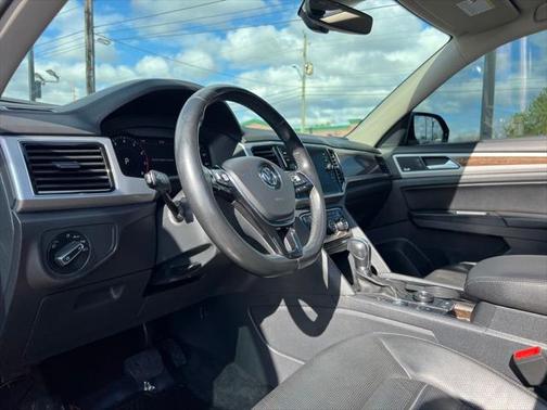 2018 Volkswagen Atlas 3.6L SEL Premium