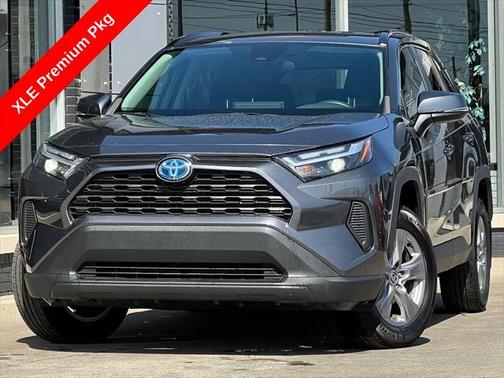 2022 Toyota RAV4 Hybrid XLE