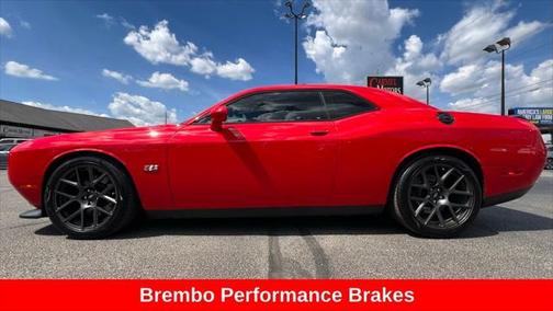 2016 Dodge Challenger R/T Scat Pack