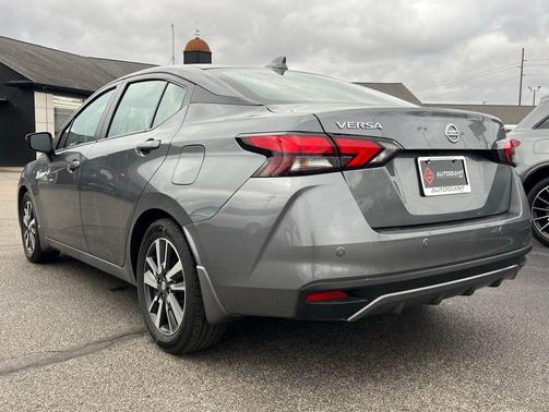 2021 Nissan Versa 1.6 SV