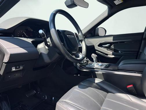 Black 2020 Land Rover Range Rover Evoque SE