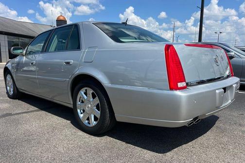 2007 Cadillac DTS Luxury