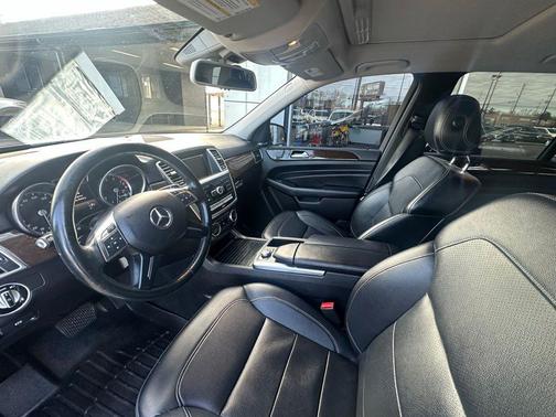 2015 Mercedes-Benz M-Class 4MATIC