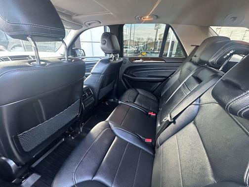 2015 Mercedes-Benz M-Class 4MATIC