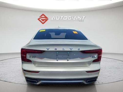 Birch Light Metallic 2020 Volvo S60 T5 R-Design