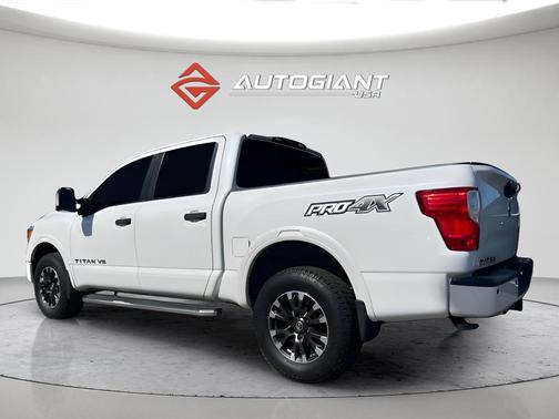 Pearl White Metallic 2018 Nissan Titan PRO-4X