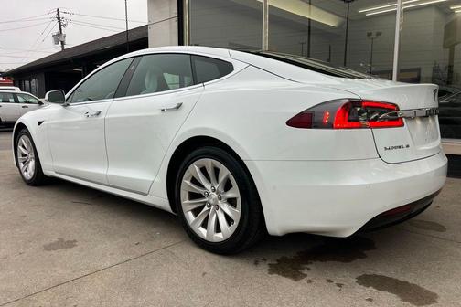 2018 Tesla Model S 75D