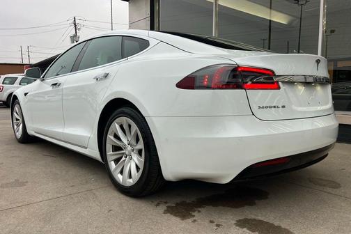 2018 Tesla Model S 75D