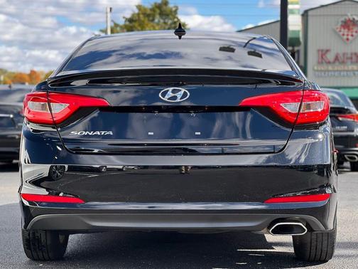 2016 Hyundai SONATA SE