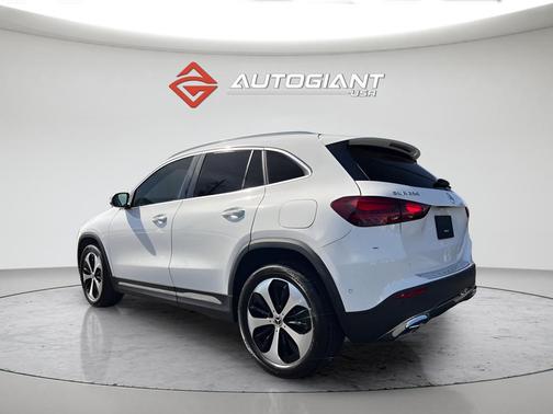 White 2024 Mercedes-Benz GLA 250 Base