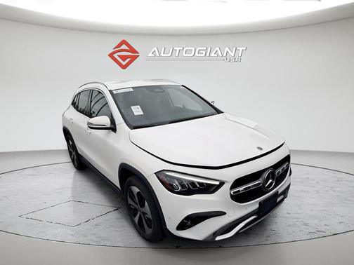 White 2024 Mercedes-Benz GLA 250 Base