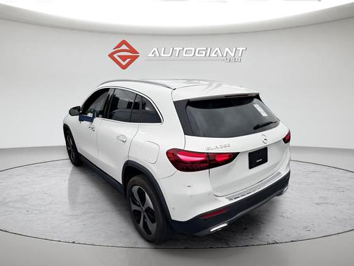 White 2024 Mercedes-Benz GLA 250 Base