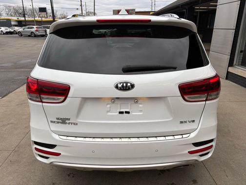 2018 Kia Sorento SX