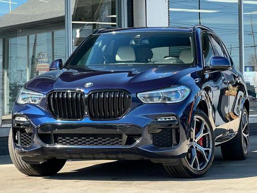 2021 BMW X5 M50i