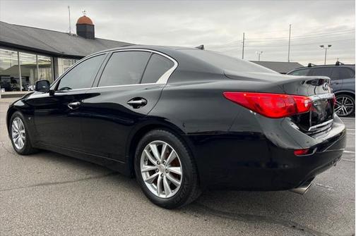 2015 INFINITI Q50 Premium