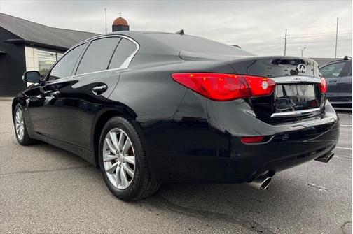 2015 INFINITI Q50 Premium