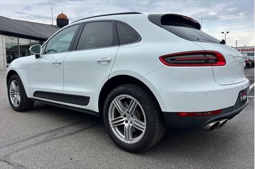 2016 Porsche Macan S