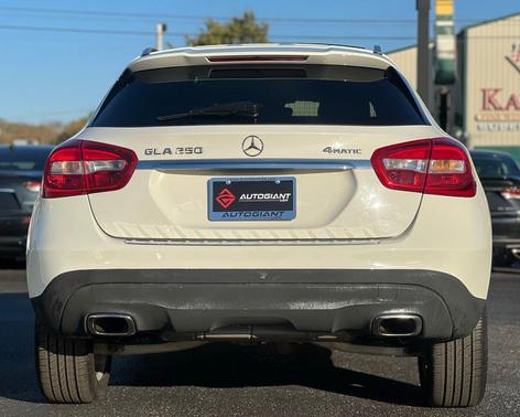 2015 Mercedes-Benz GLA-Class 4MATIC