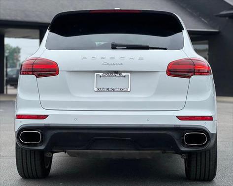 2016 Porsche Cayenne Base