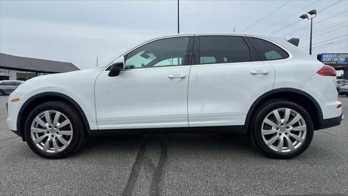 2016 Porsche Cayenne Base