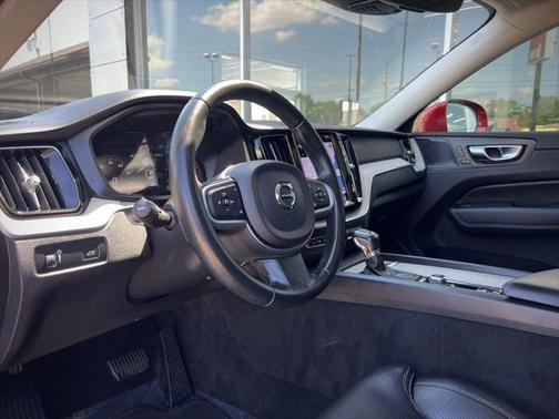 2021 Volvo XC60 T5 Inscription