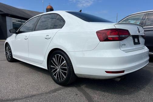 2016 Volkswagen Jetta 1.8T Sport
