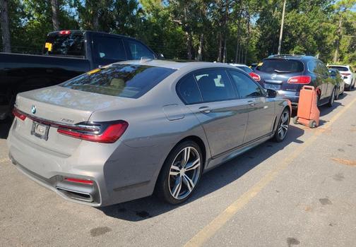 2020 BMW 750 i xDrive