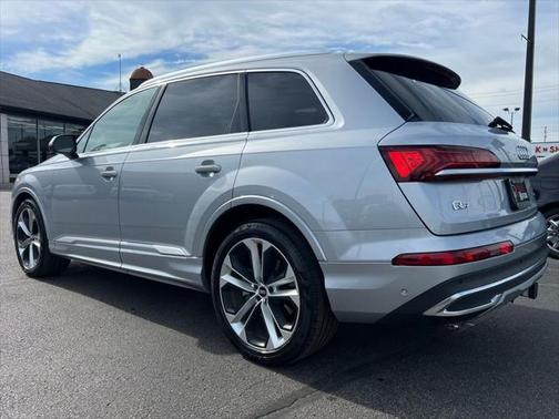 2021 Audi Q7 55 Prestige