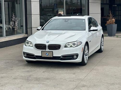 Alpine White 2016 BMW 535 xDrive