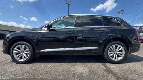 2019 Audi Q7 55 Premium Plus