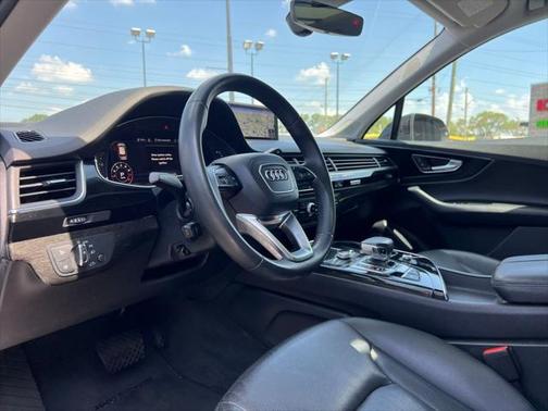 2019 Audi Q7 55 Premium Plus