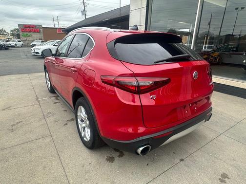 2020 Alfa Romeo Stelvio Base
