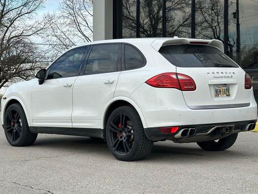 2014 Porsche Cayenne Turbo S
