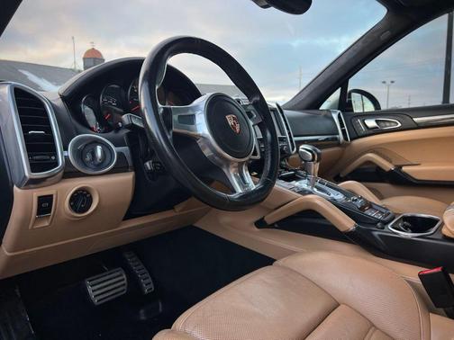 2014 Porsche Cayenne Turbo S