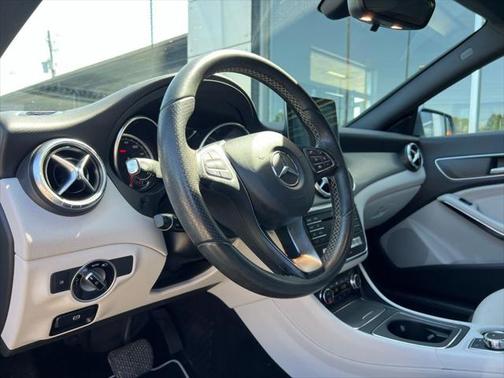 2017 Mercedes-Benz CLA 250 Base
