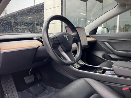 2018 Tesla Model 3 Performance