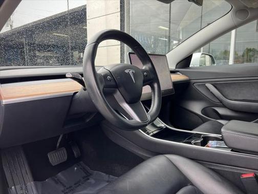 2018 Tesla Model 3 Performance