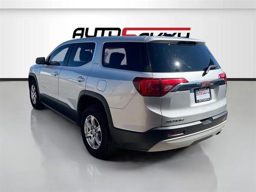 2017 GMC Acadia SLE-1