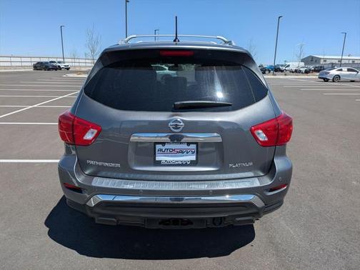 2017 Nissan Pathfinder Platinum