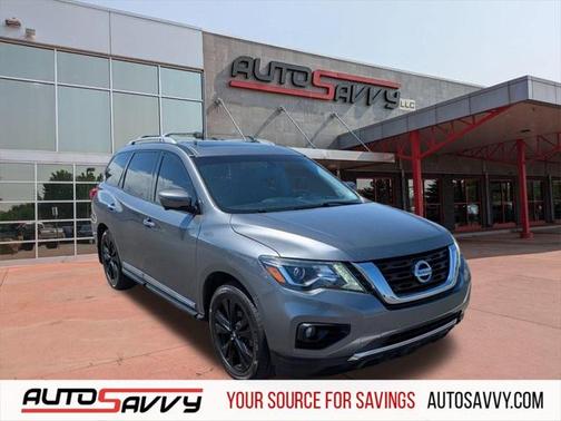 2017 Nissan Pathfinder Platinum