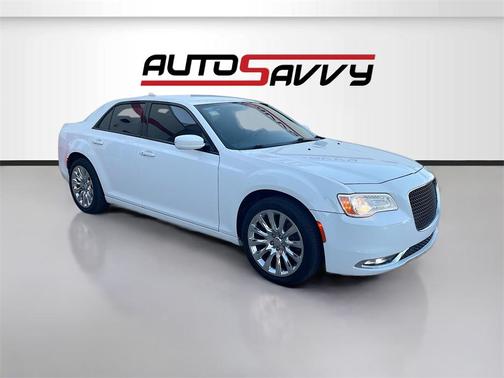 2019 Chrysler 300 S