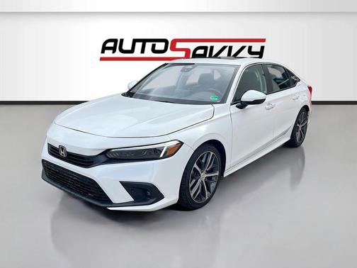 Platinum White Pearl 2022 Honda Civic Touring