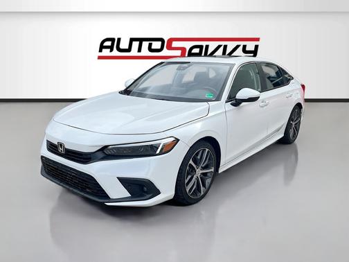 White 2022 Honda Civic Touring